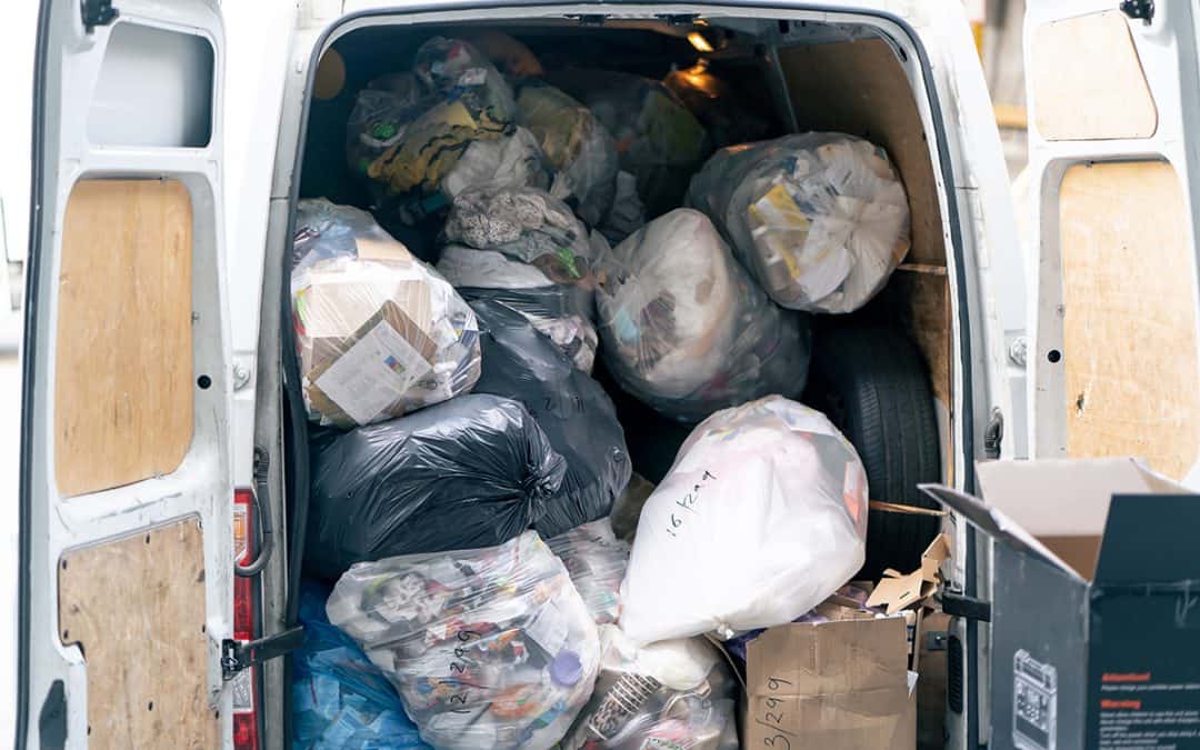 Konténer bérlés – amikor a lom már nem fér a kocsiba